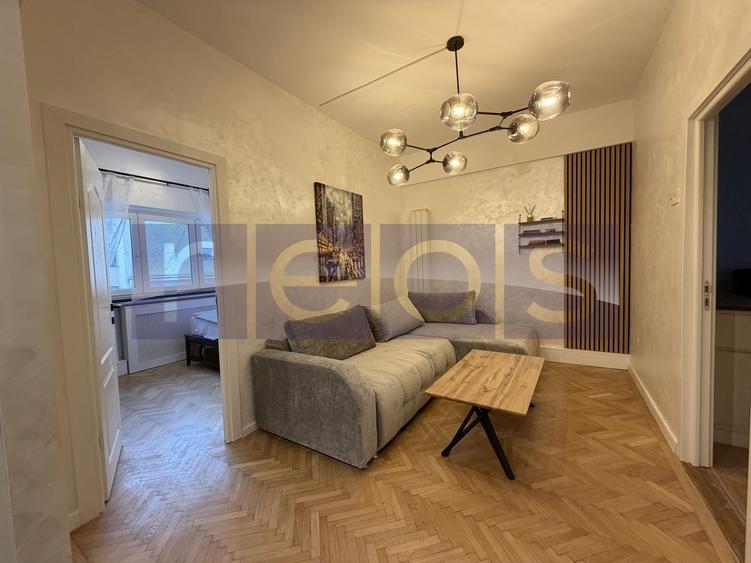 Apartament cu 4 camere semidecomandat, mobilat în Universitate