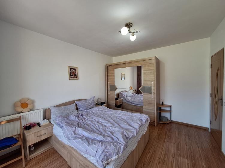 Apartament cu 2 camere, decomandat, 2 balcoane, zona Porii - 4