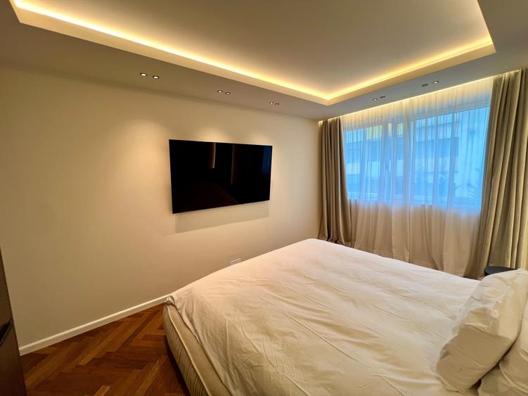 Apartament cu 3 camere semidecomandat, mobilat în Gruia