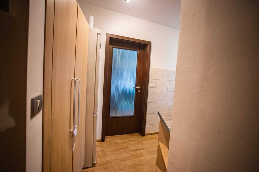 Apartament cu 2 camere semidecomandat în Exterior Vest