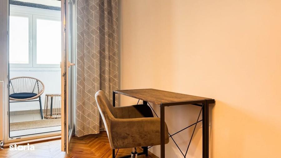Apartament cu 3 camere decomandat în Central