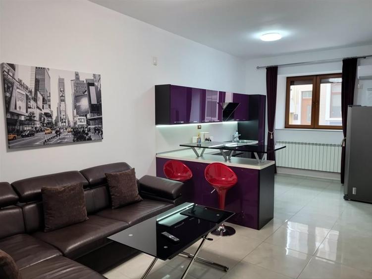 Apartament cu 2 camere semidecomandat în Apollo