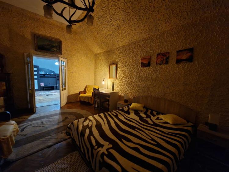 Apartament cu 2 camere semidecomandat în Ultracentral
