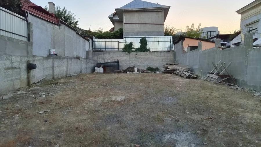 Casă cu 4 camere cu Teren 677 Mp în Ultracentral