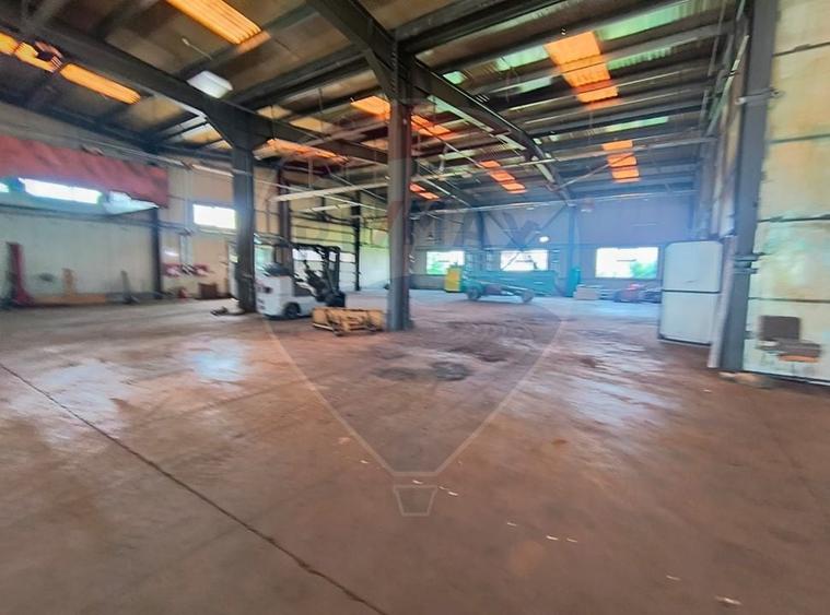 Spațiu industrial, de 1,700 mp, în Brănești