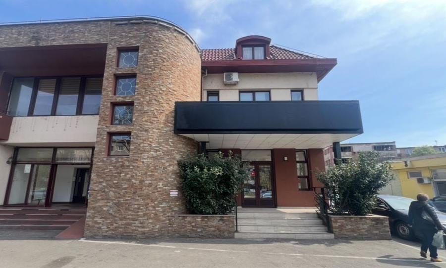 Spațiu comercial, de 64 mp, în Rogerius