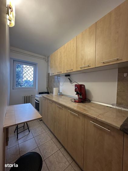 Garsonieră decomandată în Central