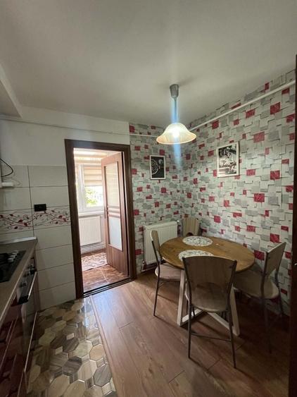 Apartament cu 2 camere decomandat în Exterior Vest