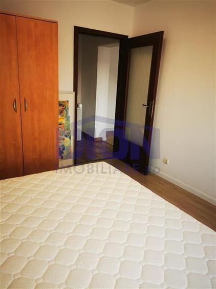 Apartament cu 2 camere semidecomandat în Crângași