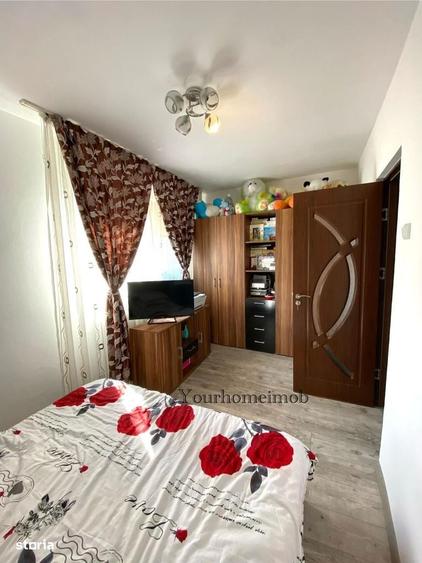 Apartament cu 2 camere semidecomandat în Craiovița Nouă