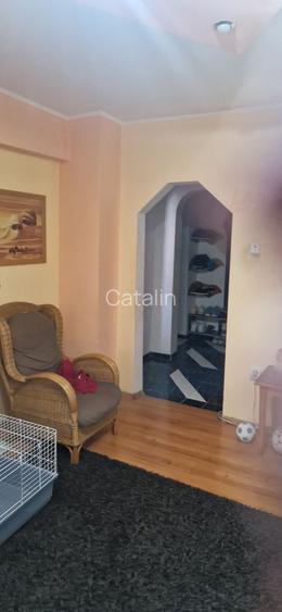 Inchiriez apartament 2 camere in zona Rogerius