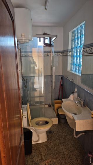 Apartament cu 3 camere decomandat în Valea Călugărească