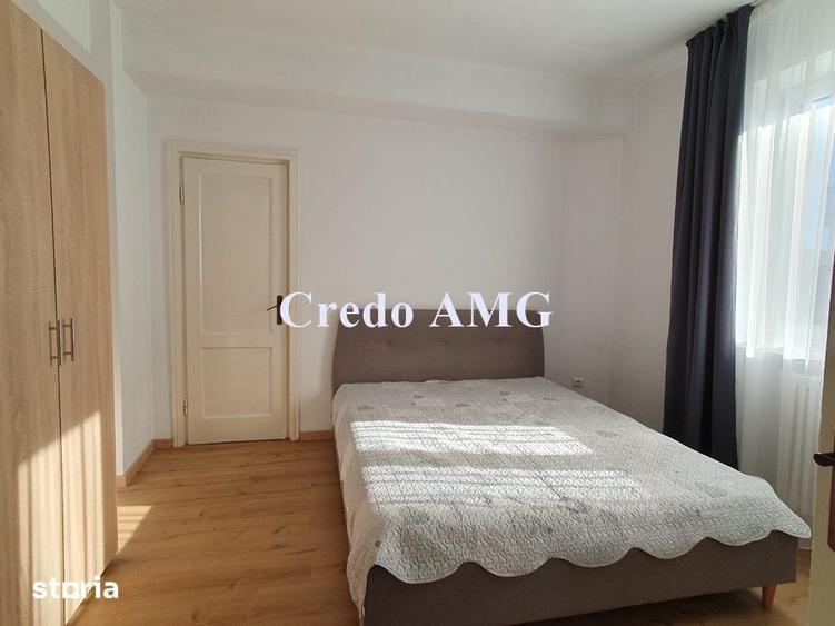 Apartament cu 3 camere decomandat, mobilat în Centrul Istoric