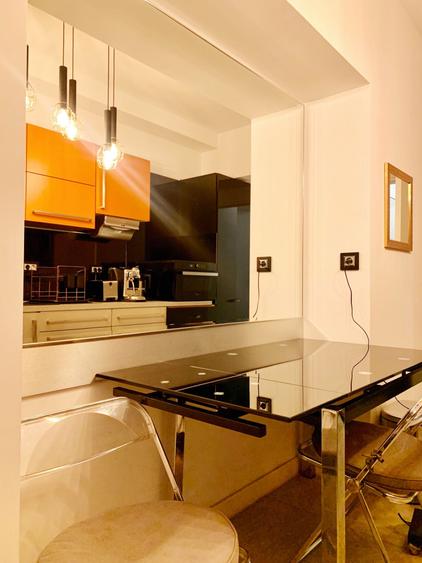 Apartament cu 3 camere semidecomandat, mobilat în Herăstrău