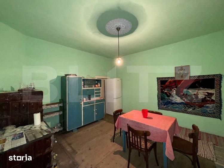 Casă cu 2 camere cu Teren 1207 Mp în Central