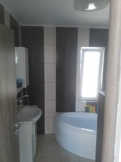 Casă cu 3 camere în Central