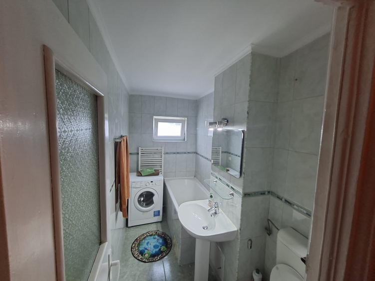 Apartament cu 2 camere semidecomandat în Dâmbovița