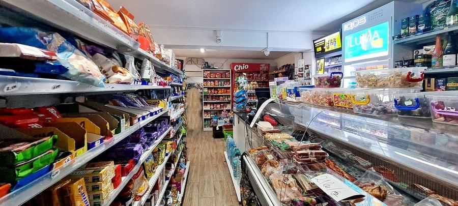 Spațiu comercial, de 100 mp, în Sud
