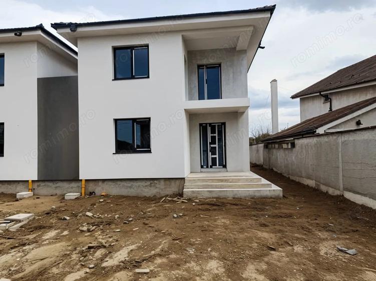 Casă cu 5 camere cu Teren 405 Mp în Oncea