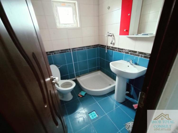 Casă individuală cu 6 camere cu Teren 1026 Mp în Exterior Nord