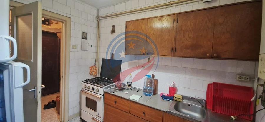 APARTAMENT 3 CAMERE ZONA GARII ETAJ 3 CENTRALA - 1