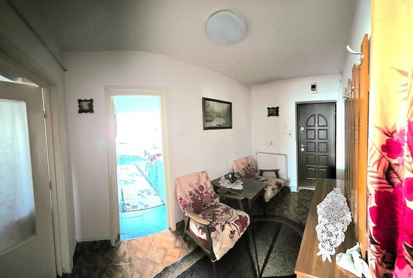 Apartament cu 3 camere semidecomandat în Ultracentral