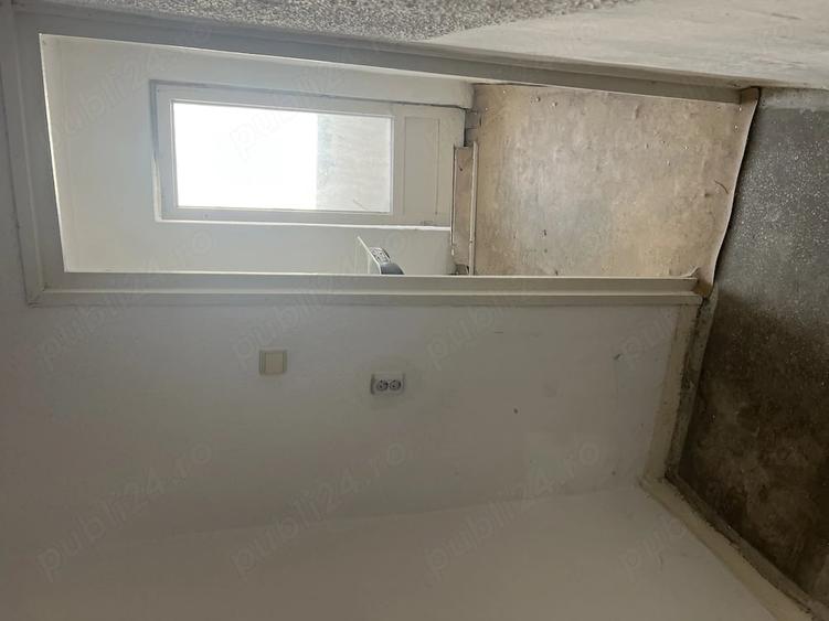 Garsonieră decomandată în Coman