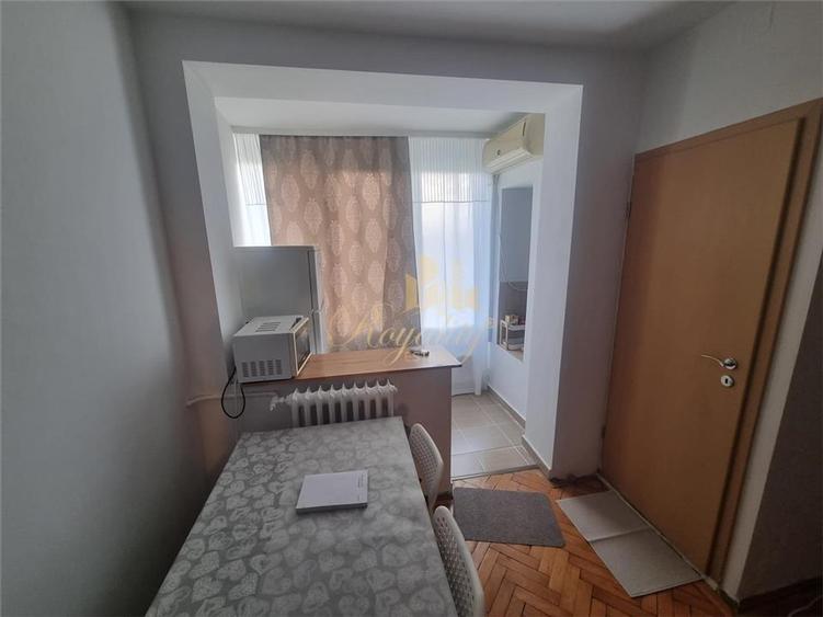 Garsonieră decomandată, mobilată în Take Ionescu