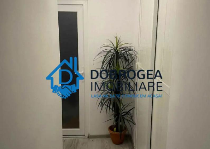 Apartament cu 4 camere decomandat în E3