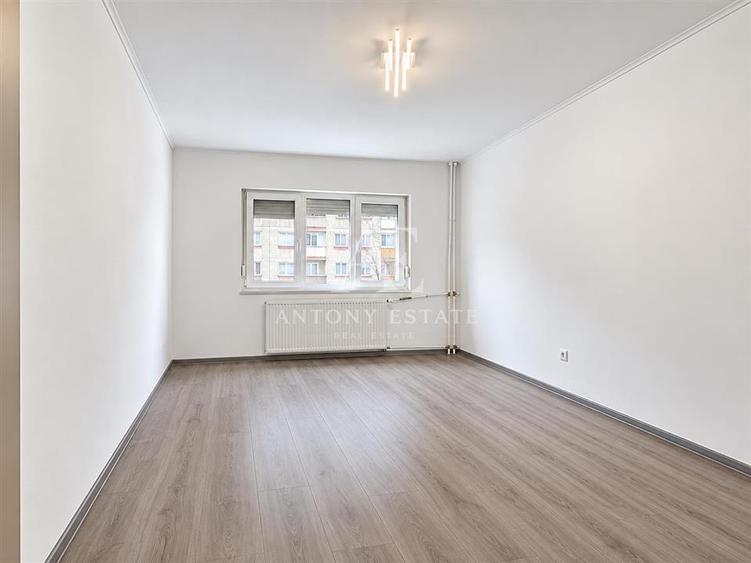 Apartament cu 3 camere decomandat în Decebal
