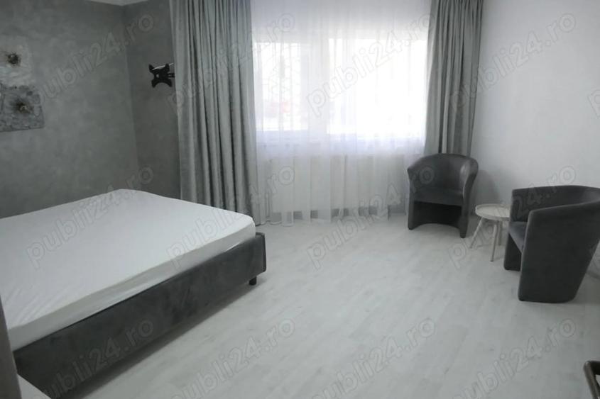 Garsonieră decomandată în Central