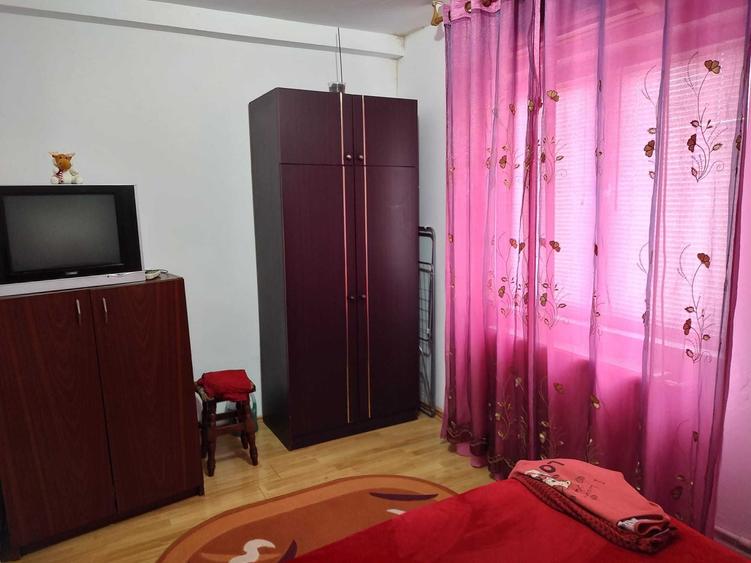 Inchiriez apartament cu 2 camere - 2