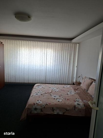 Apartament cu 3 camere în Centrul Civic