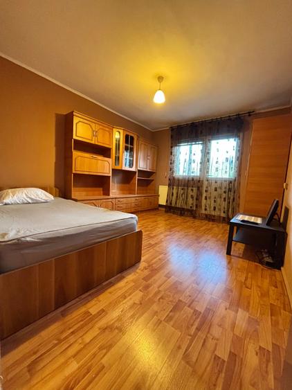Garsonieră decomandată în Drumul Carului