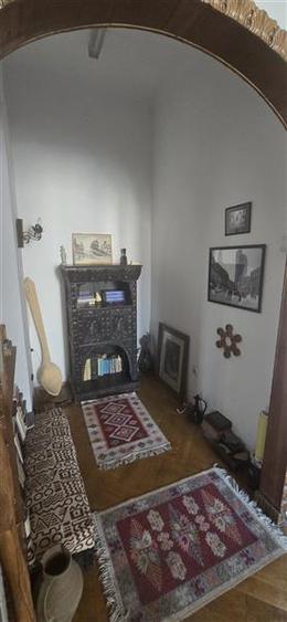 Apartament cu 3 camere decomandat în Universitate