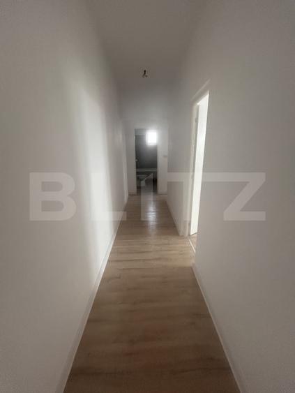 Apartament cu 3 camere decomandat în Aradului