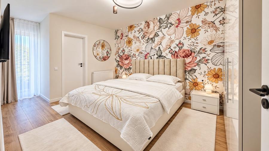 Apartament cu 3 camere semidecomandat, mobilat în Central