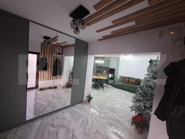 Casă individuală cu 3 camere cu Canalizare în Dumbrăvioara