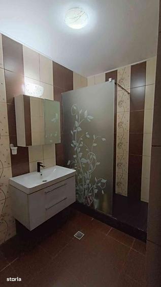 Apartament cu 2 camere semidecomandat în Florești