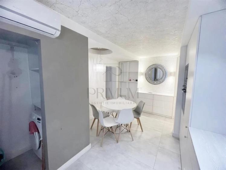 Apartament cu 3 camere semidecomandat, mobilat în Semicentral