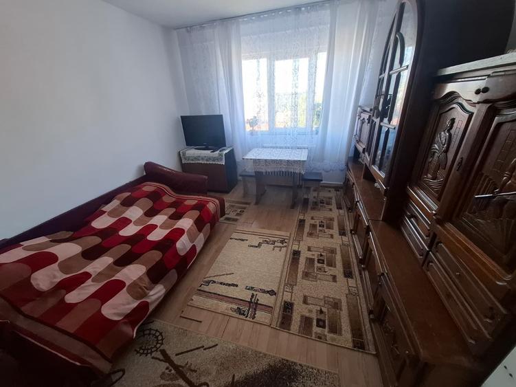 Garsonieră nedecomandată în Aurel Vlaicu