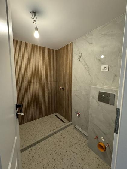 Apartament cu 2 camere decomandat în Tei