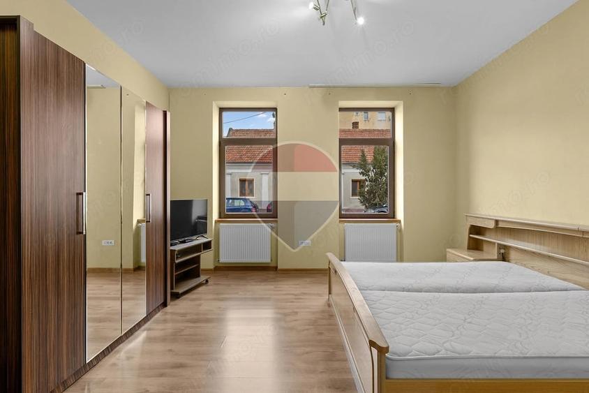 Apartament cu 2 camere semidecomandat în Central