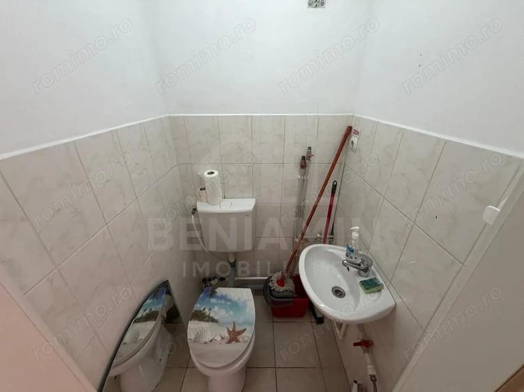 Spațiu comercial, de 25 mp, în Răcădău