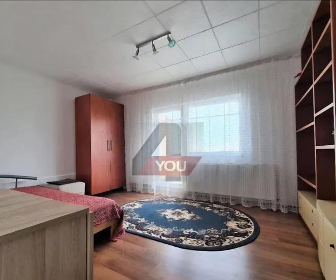 Garsonieră decomandată în Micălaca