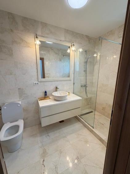 Casă individuală cu 4 camere cu Canalizare în Pasărea