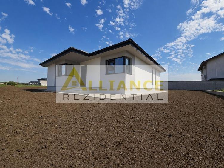 Casă cu 4 camere cu Canalizare în Berceni