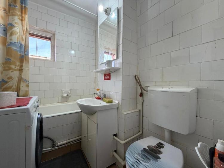 Apartament cu 2 camere semidecomandat, mobilat în Cetate