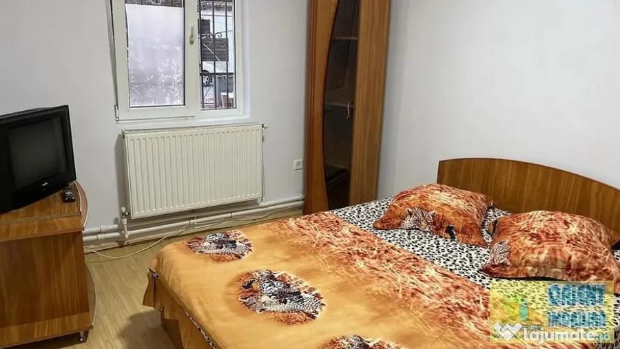 Casă cu 6 camere cu Teren 250 Mp în Cumpăna
