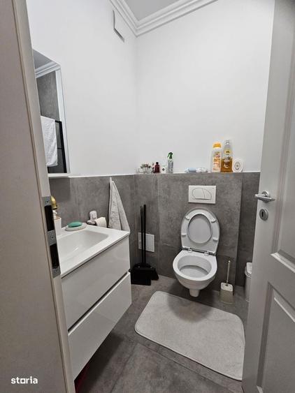 Apartament cu 2 camere decomandat în Ipotești
